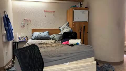 Snapshot of webslingxxxx chatting on 12-07-24, 12:52 webslingxxxx online show from 12-07-24, 12:52