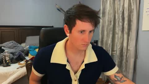 Snapshot of webslingxxxx chatting on 01-14-25, 12:11 webslingxxxx online show from 01-14-25, 12:11