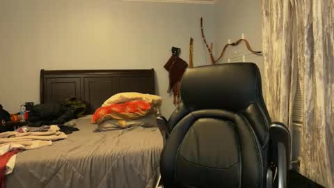 Snapshot of webslingxxxx chatting on 01-17-26, 12:04 webslingxxxx online show from 01-17-26, 12:04