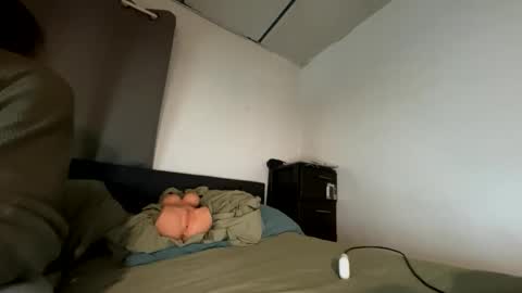 ShootingWebs online show from 12-01-25, 03:11