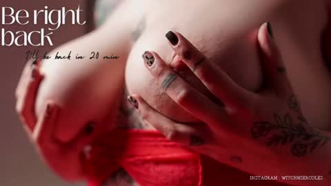 Snapshot of wednesdayfriday chatting on 01-30-25, 09:25 Wednesday Please help me to reach 111 thumbs up online show from 01-30-25, 09:25