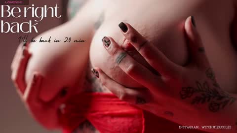 Snapshot of wednesdayfriday chatting on 02-21-25, 08:27 Wednesday Please help me to reach 111 thumbs up online show from 02-21-25, 08:27