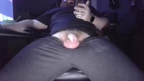 Snapshot of weehornyginger chatting on 10-28-25, 11:51 Horny ginger online show from 10-28-25, 11:51