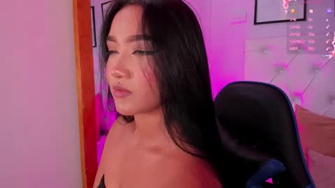 Snapshot of ween_sheng_ chatting on 02-17-26, 05:08 Wennsheng online show from 02-17-26, 05:08