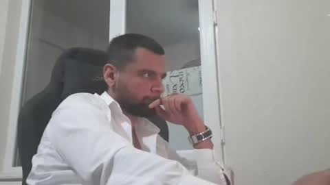 Snapshot of weezing442 chatting on 12-21-24, 03:53 alp online show from 12-21-24, 03:53