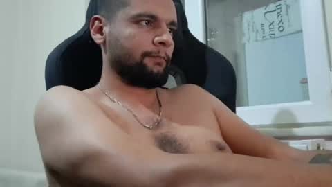 Snapshot of weezing442 chatting on 01-10-25, 06:38 alp online show from 01-10-25, 06:38