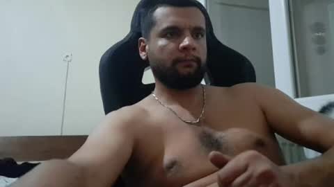 Snapshot of weezing442 chatting on 01-17-25, 08:44 alp online show from 01-17-25, 08:44