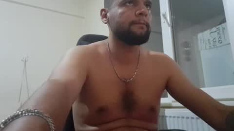 Snapshot of weezing442 chatting on 02-17-25, 09:30 alp online show from 02-17-25, 09:30