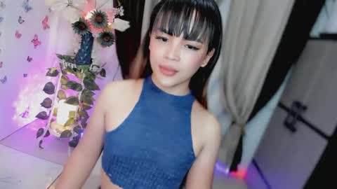 Hi Im LOVIE Please dont forget to follow and thumbs up me online show from 04-14-26, 01:33