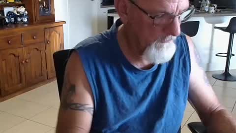 Wellhelloo online show from 02-20-26, 06:26