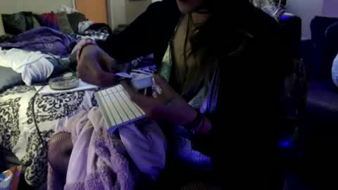 Snapshot of weluvwoman84 chatting on 01-11-25, 01:06 RiZZA and MiKE online show from 01-11-25, 01:06