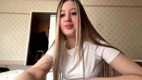 Wendi online show from 03-09-26, 11:14