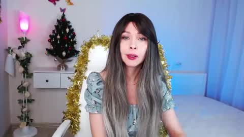 Snapshot of wendifoster chatting on 01-08-25, 05:26 Wendi Foster online show from 01-08-25, 05:26