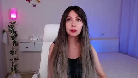 Snapshot of wendifoster chatting on 03-06-25, 07:21 Wendi Foster online show from 03-06-25, 07:21