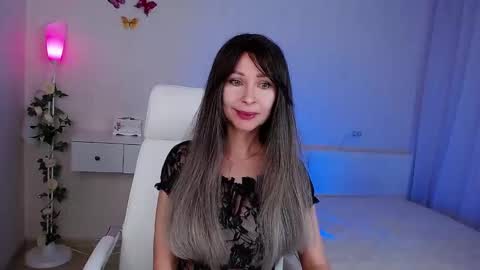 Snapshot of wendifoster chatting on 12-15-25, 07:07 Wendi Foster online show from 12-15-25, 07:07