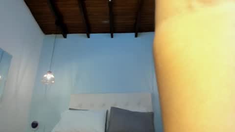 Wendolyn online show from 04-14-26, 03:07