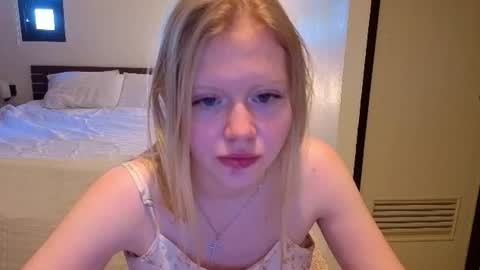 Wendy online show from 06-24-26, 03:27