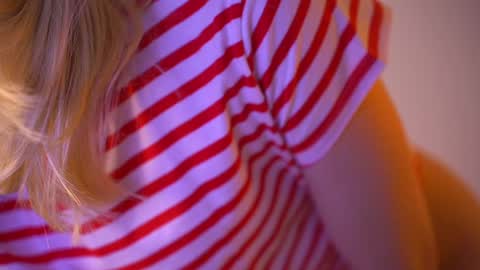 Daisy    online show from 12-24-24, 06:17