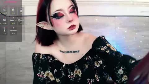 Snapshot of wendy_u_okay chatting on 09-29-25, 11:48 Wendy online show from 09-29-25, 11:48