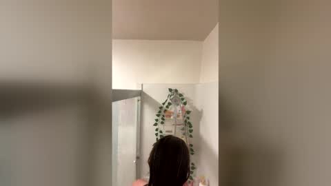 Wendy online show from 12-22-25, 10:40