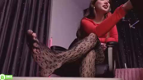 Snapshot of wendyemily chatting on 07-14-26, 10:21 wendyemily online show from 07-14-26, 10:21