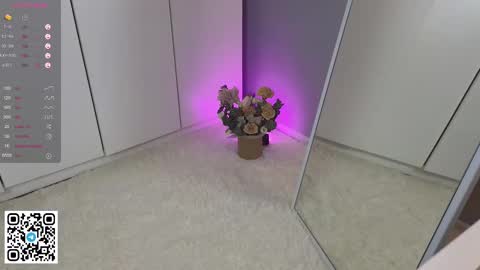 Snapshot of wendylovelylovew chatting on 03-09-25, 02:10 Wendy online show from 03-09-25, 02:10