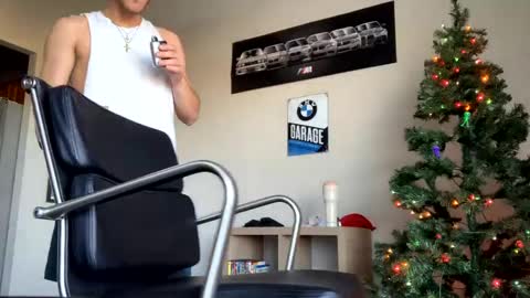 Snapshot of wentbrokeonstrippers chatting on 12-04-24, 08:29 Topjitt online show from 12-04-24, 08:29