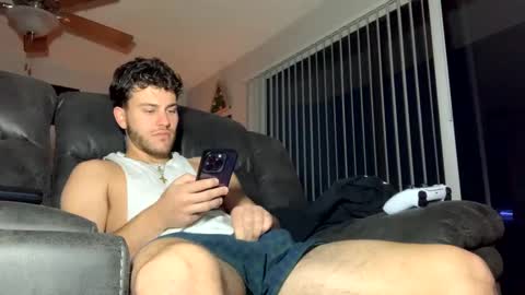 Snapshot of wentbrokeonstrippers chatting on 12-05-24, 09:28 Topjitt online show from 12-05-24, 09:28