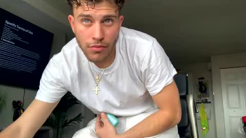 Snapshot of wentbrokeonstrippers chatting on 03-12-25, 07:59 Topjitt online show from 03-12-25, 07:59