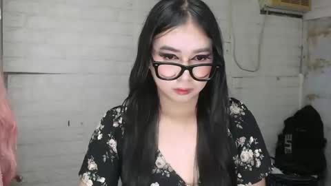 Snapshot of weremeanttobe chatting on 10-08-25, 11:19 andrew online show from 10-08-25, 11:19