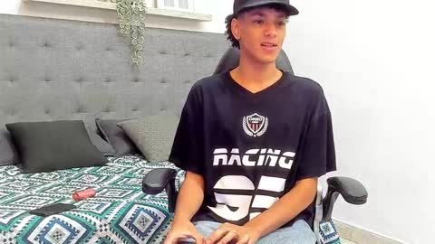 WES online show from 01-05-26, 05:49