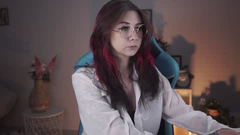 little girl who is always rightLisa online show from 01-14-25, 02:29