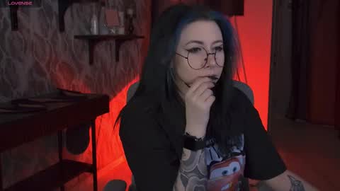 little girl who is always rightLisa online show from 01-13-26, 01:22