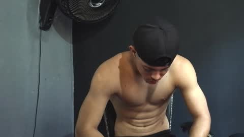 wesley_77 online show from 03-07-26, 04:26