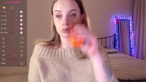 Lana online show from 01-29-25, 07:43