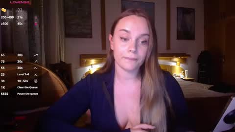Lana online show from 06-22-26, 07:44