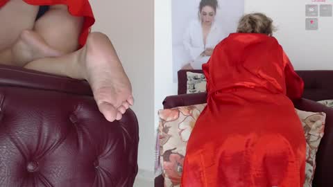 Snapshot of wet_liss chatting on 02-02-25, 02:17 Diva online show from 02-02-25, 02:17