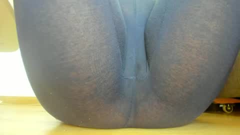 Snapshot of wet_pants2022 chatting on 06-28-26, 12:44 wet_pants2022 online show from 06-28-26, 12:44
