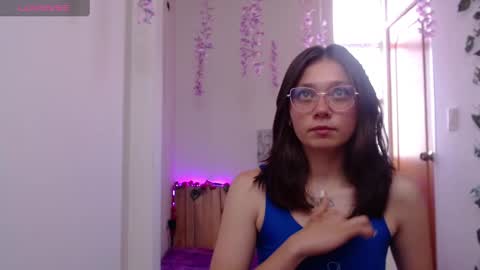 Snapshot of wet_valery chatting on 03-09-25, 10:19 Valery online show from 03-09-25, 10:19