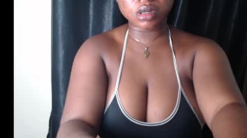 Snapshot of wet_xxpussy55 chatting on 10-08-25, 11:24 Sonia online show from 10-08-25, 11:24