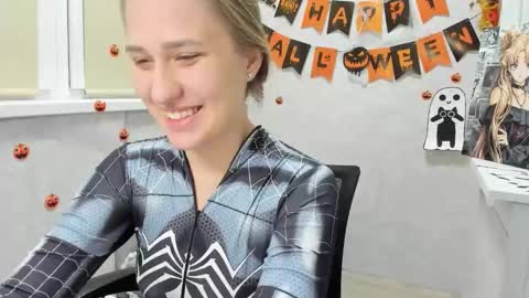 Sonya online show from 10-26-25, 11:53