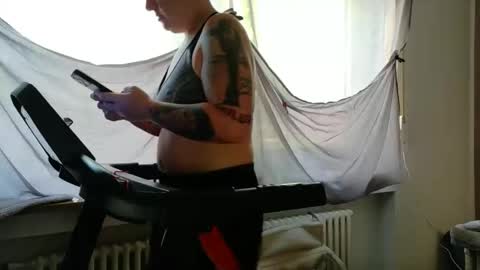 Wetgerman online show from 05-25-26, 11:49