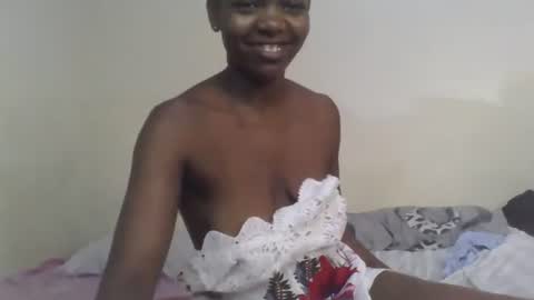 Snapshot of wetnaughtygurl chatting on 12-22-25, 07:38 Naughty online show from 12-22-25, 07:38