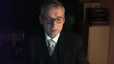 Snapshot of wetsuitedman chatting on 12-21-24, 04:57 Franz online show from 12-21-24, 04:57