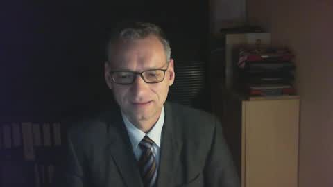Snapshot of wetsuitedman chatting on 02-01-25, 03:52 Franz online show from 02-01-25, 03:52