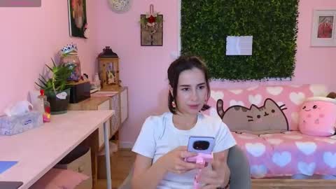 Victoria Maria online show from 02-12-26, 06:30