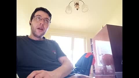 stoffy online show from 12-28-24, 09:52