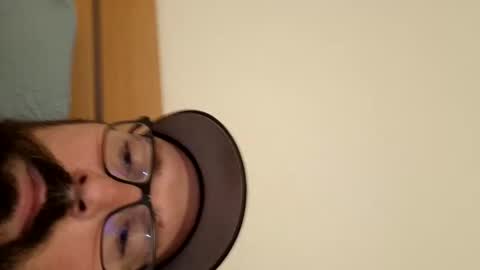 wheely19871606 online show from 03-11-25, 09:15