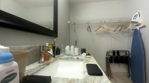 Telegram wherewashe online show from 03-27-26, 02:17