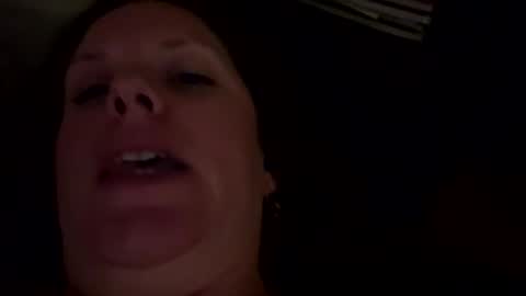 Snapshot of whimsyandjade chatting on 10-15-25, 11:32 whimsyandjade online show from 10-15-25, 11:32